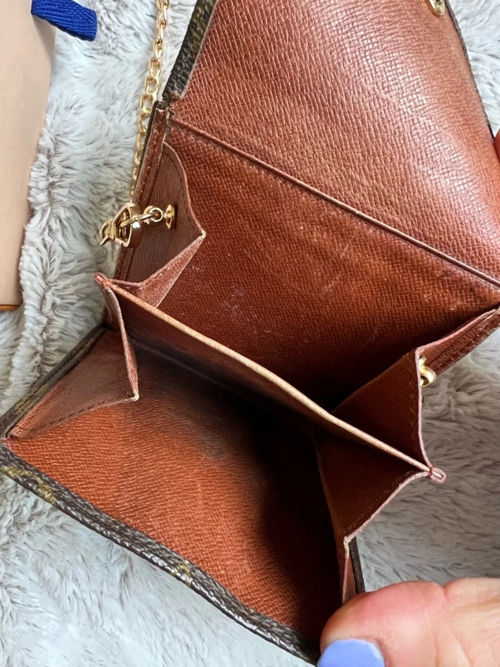 Louis Vuitton Brown Monogram Crossbody - Picture 7 of 9